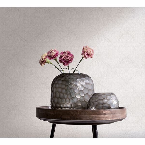 mayra-grey-diamond-wallpaper-york-wallcoverings-mg30831 - York Wallcoverings Wallpaper