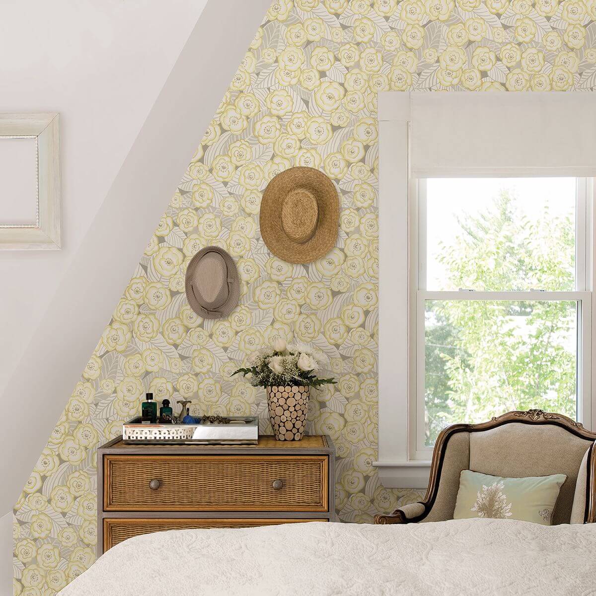 emery-light-yellow-floral-wallpaper-york-wallcoverings-2903-25834 - York Wallcoverings Wallpaper