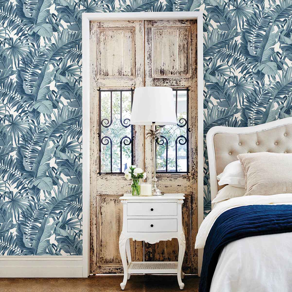 alfresco-blue-tropical-palm-wallpaper-york-wallcoverings-2969-24133 - York Wallcoverings Wallpaper