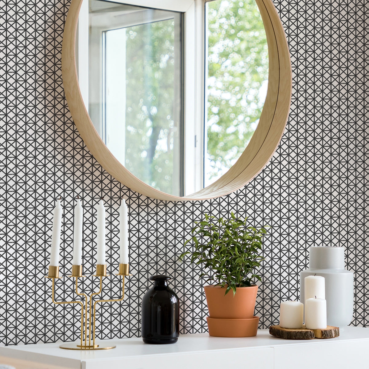 lisbeth-black-geometric-lattice-wallpaper-york-wallcoverings-2969-26004