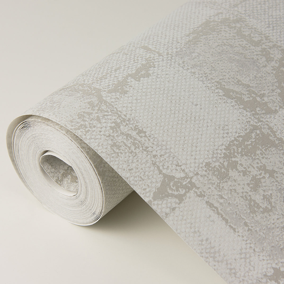 varak-platinum-checkerboard-wallpaper-york-wallcoverings-4019-86419