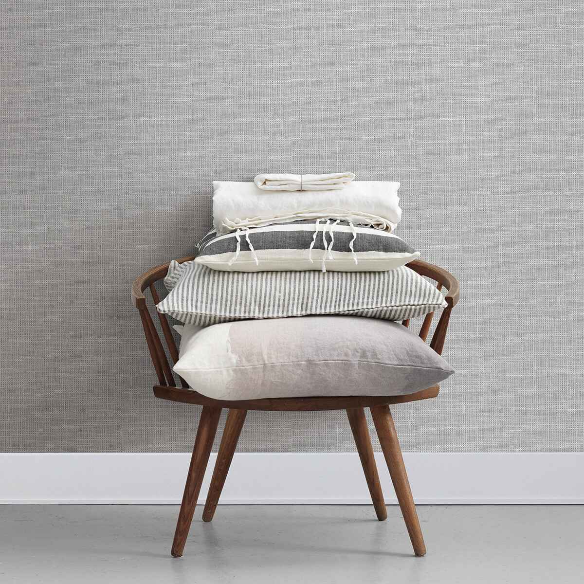 In The Loop Grey Faux Grasscloth Wallpaper - York Wallcoverings - 2829-82052 - York Wallcoverings Wallpaper