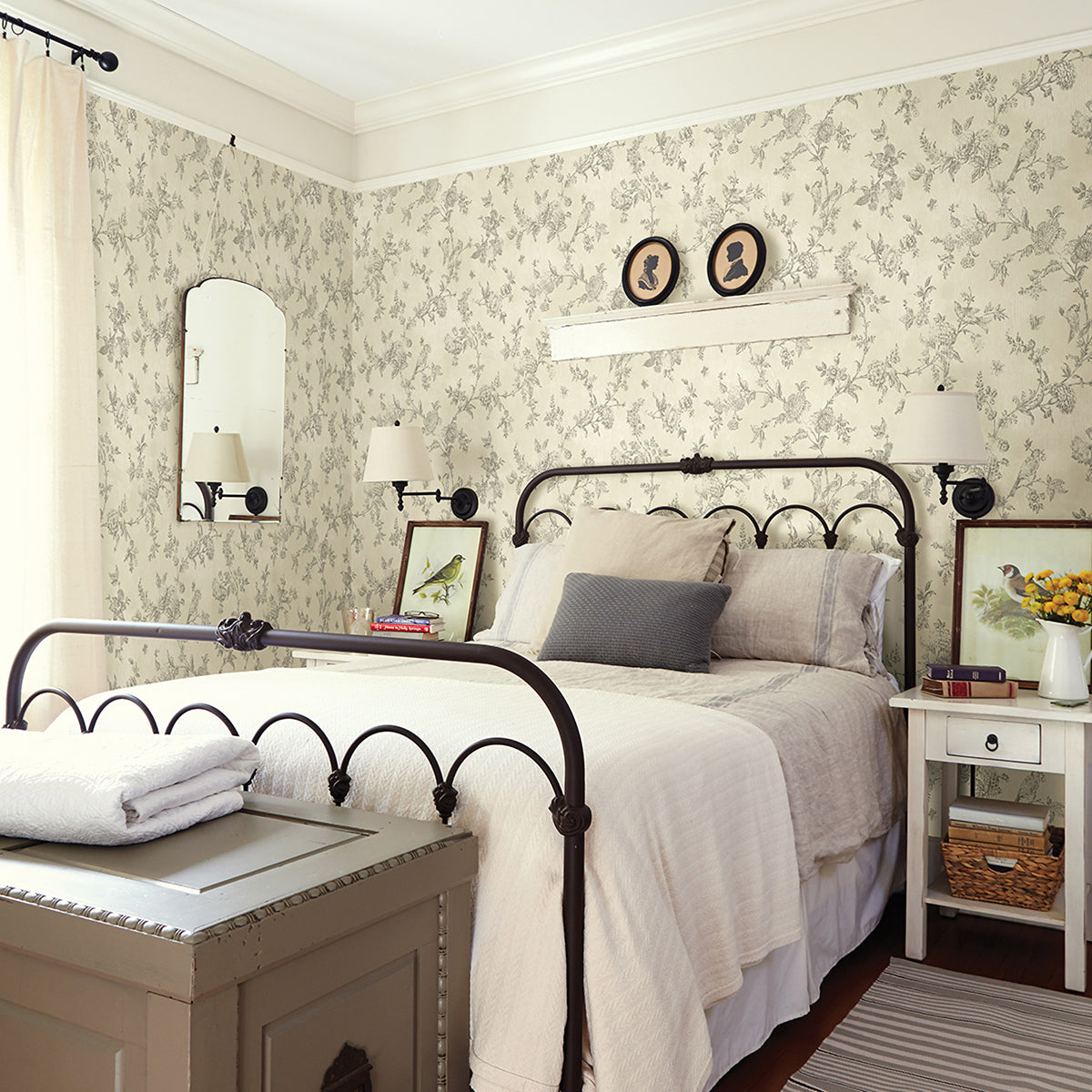 french-nightingale-brown-trail-wallpaper-york-wallcoverings-3123-02193 - York Wallcoverings Papel pintado