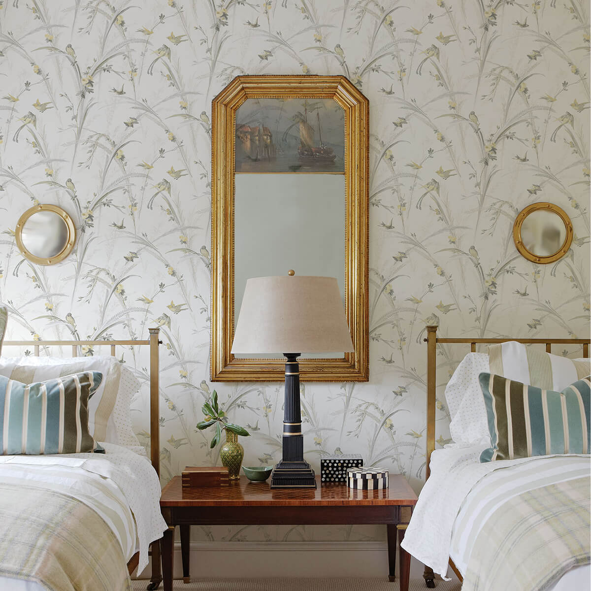 meadowlark-yellow-botanical-wallpaper-york-wallcoverings-3123-193210 - York Wallcoverings Papel pintado