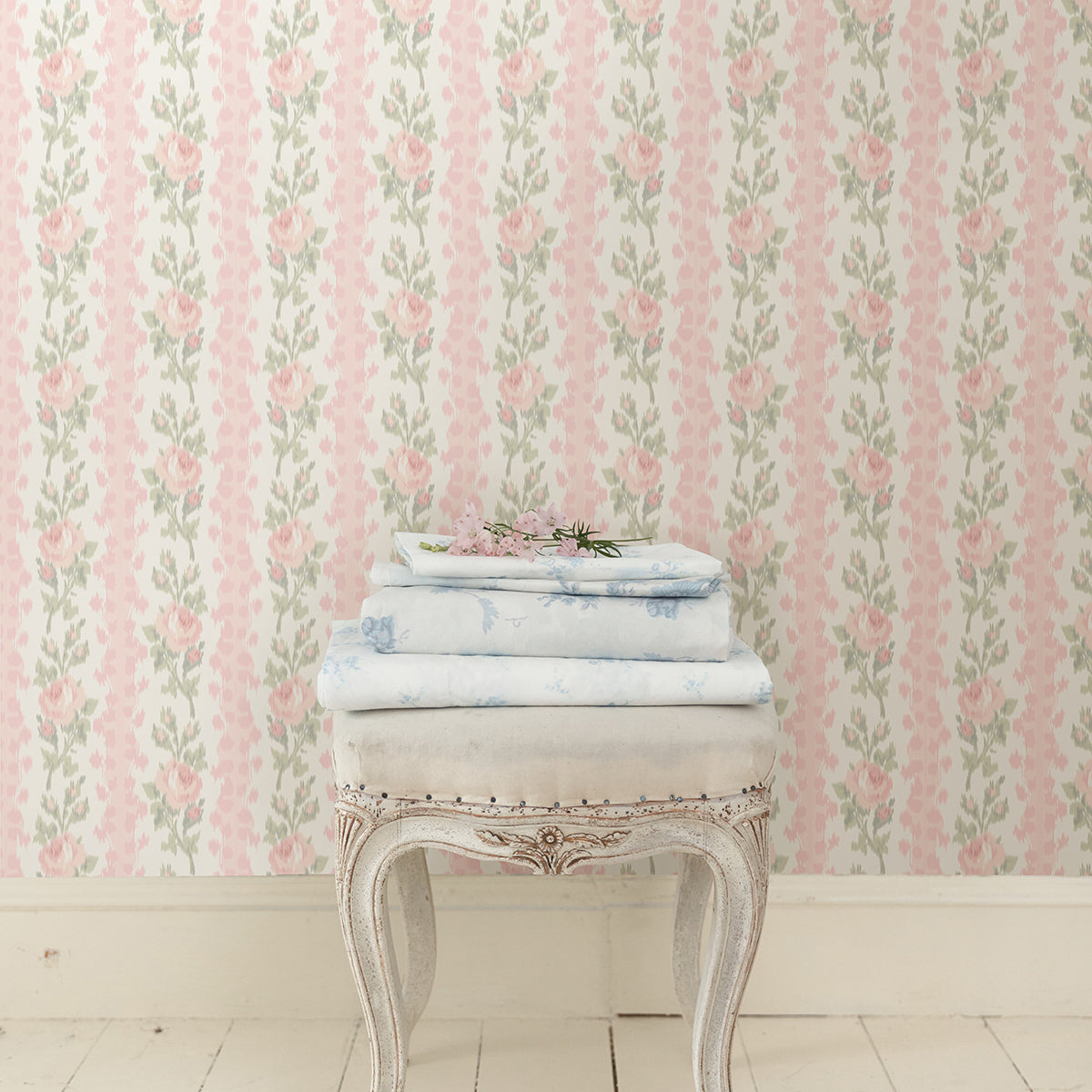 blooming-heirloom-marie-pink-rose-stripe-wallpaper-york-wallcoverings-ast4105