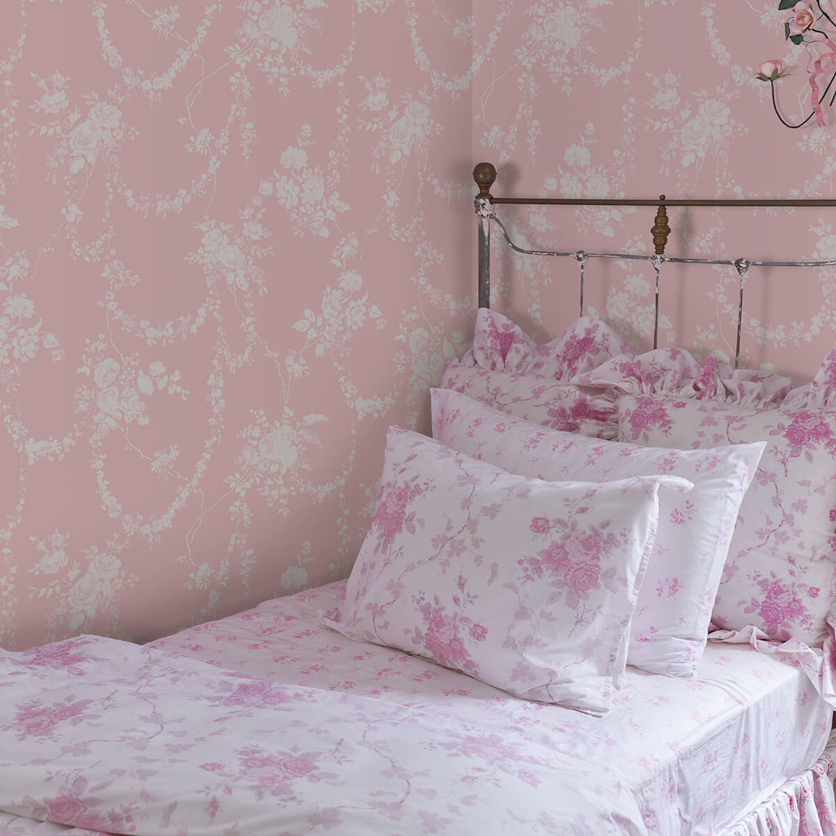 chandelier-gates-easter-pink-floral-drape-wallpaper-york-wallcoverings-ast4110 - York Wallcoverings Wallpaper