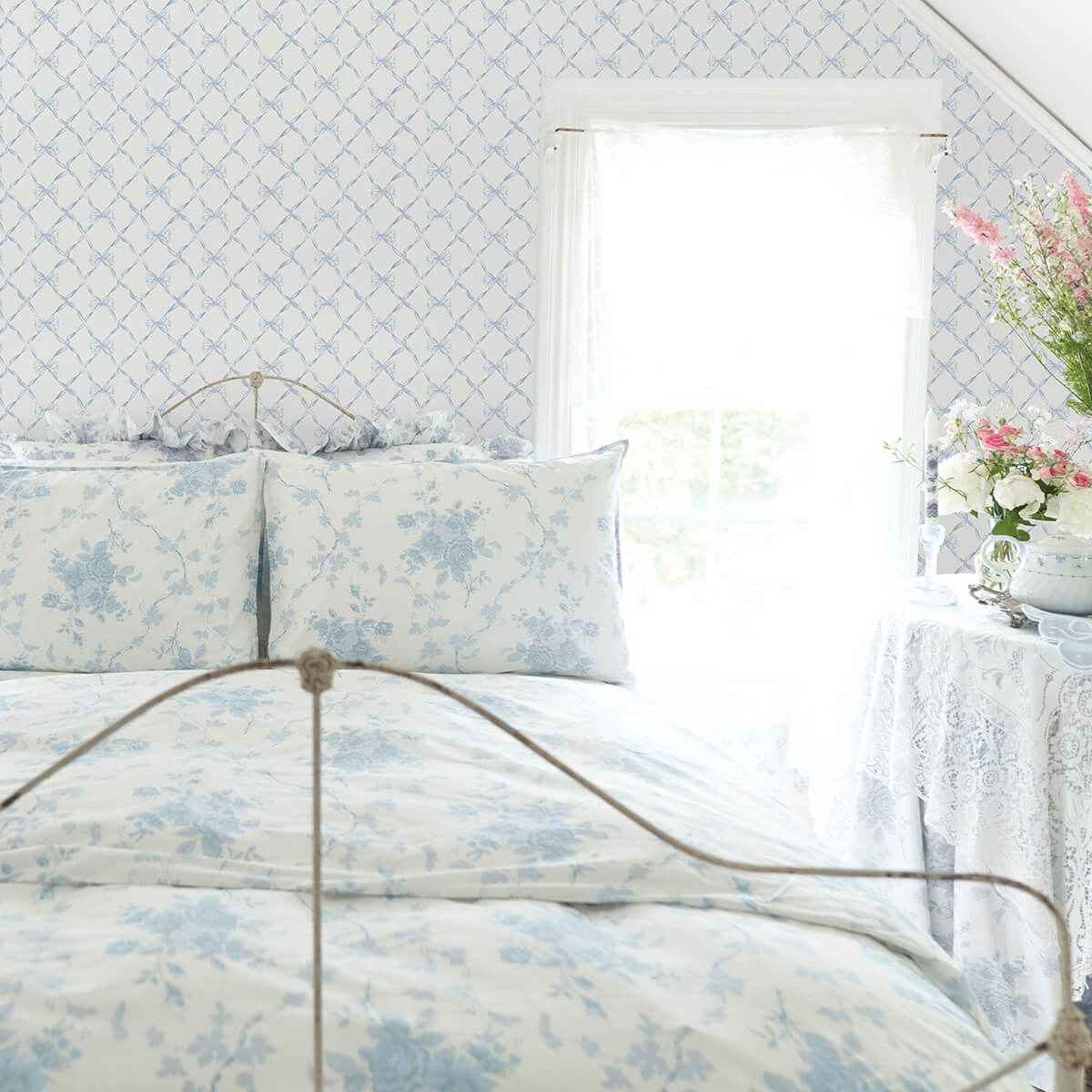 Baby Bow Blue Bella Ribbon Ribbon Trellis Wallpaper - York Wallcoverings - AST4168