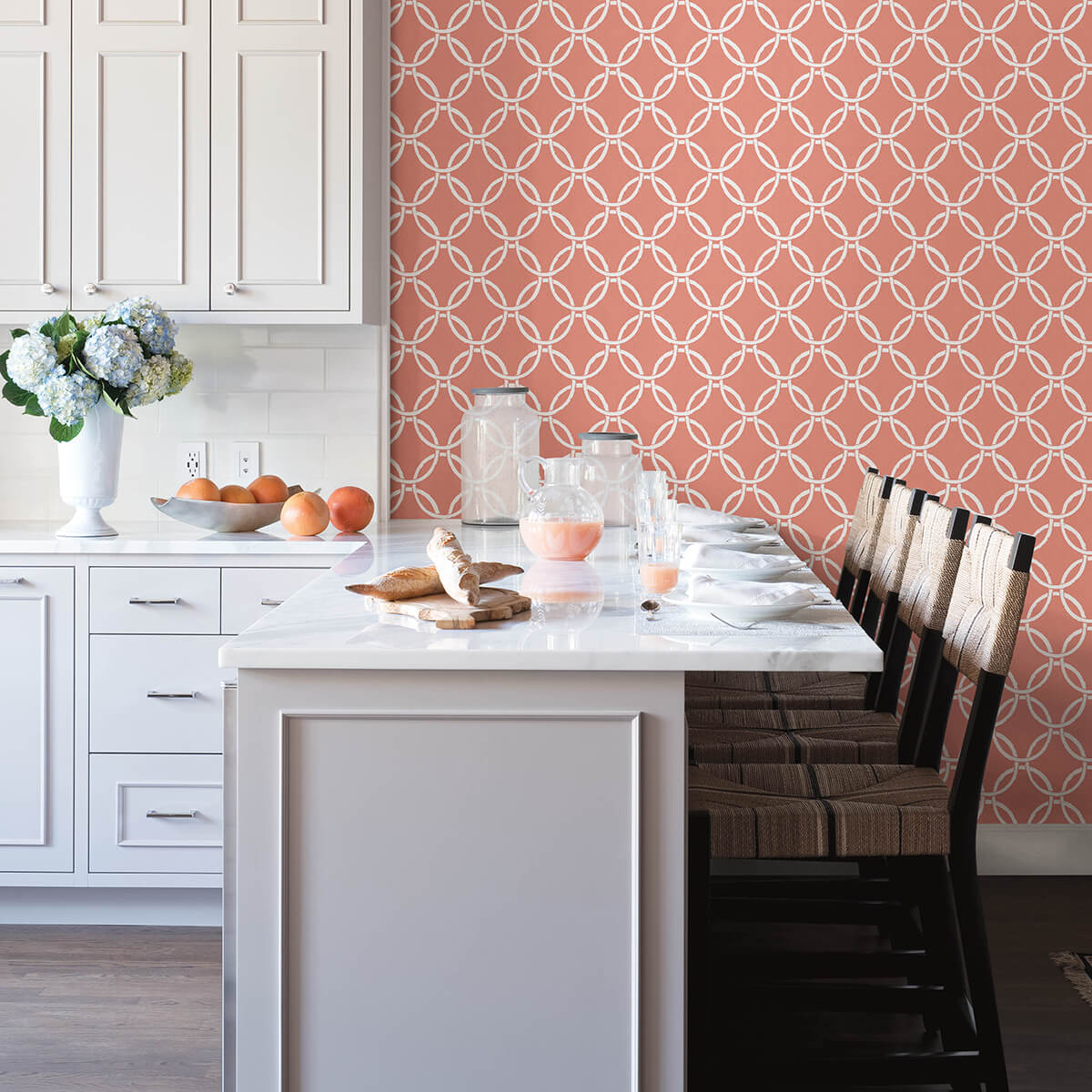 quelala-coral-ring-ogee-wallpaper-york-wallcoverings-3122-11001 - York Wallcoverings Wallpaper