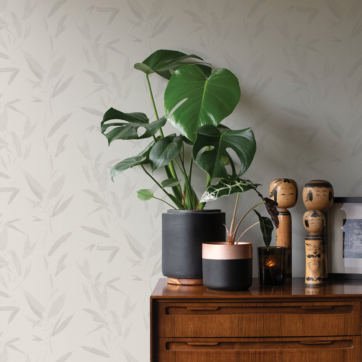 kaiya-cream-leaves-wallpaper-york-wallcoverings-4035-37549-5 - York Wallcoverings Wallpaper