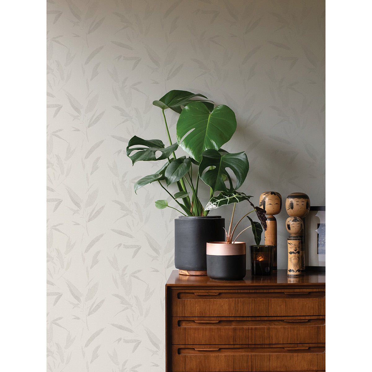 kaiya-cream-leaves-wallpaper-york-wallcoverings-4035-37549-5 - York Wallcoverings Wallpaper
