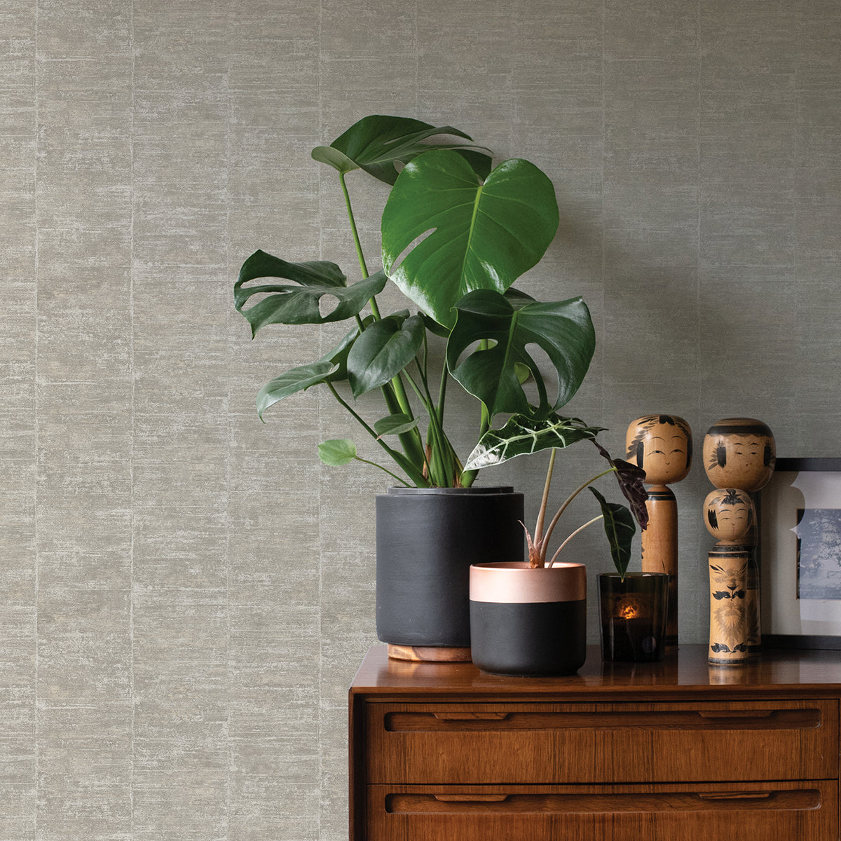 aiko-silver-stripe-wallpaper-york-wallcoverings-4035-617627 - York Wallcoverings Wallpaper