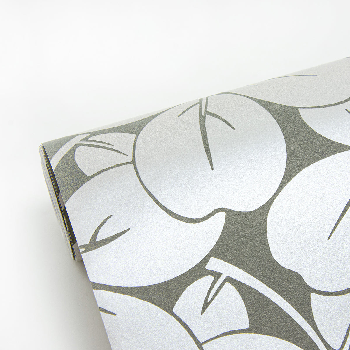 robert-grey-clover-wallpaper-york-wallcoverings-2970-26106