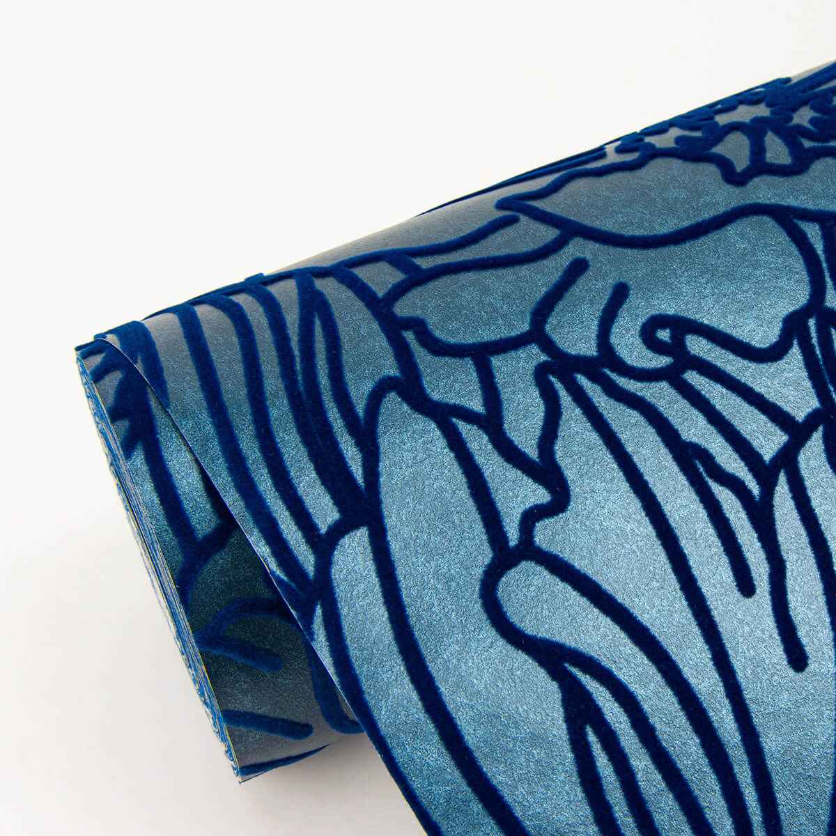selwyn-flock-dark-blue-floral-wallpaper-york-wallcoverings-2970-87356 - York Wallcoverings Wallpaper