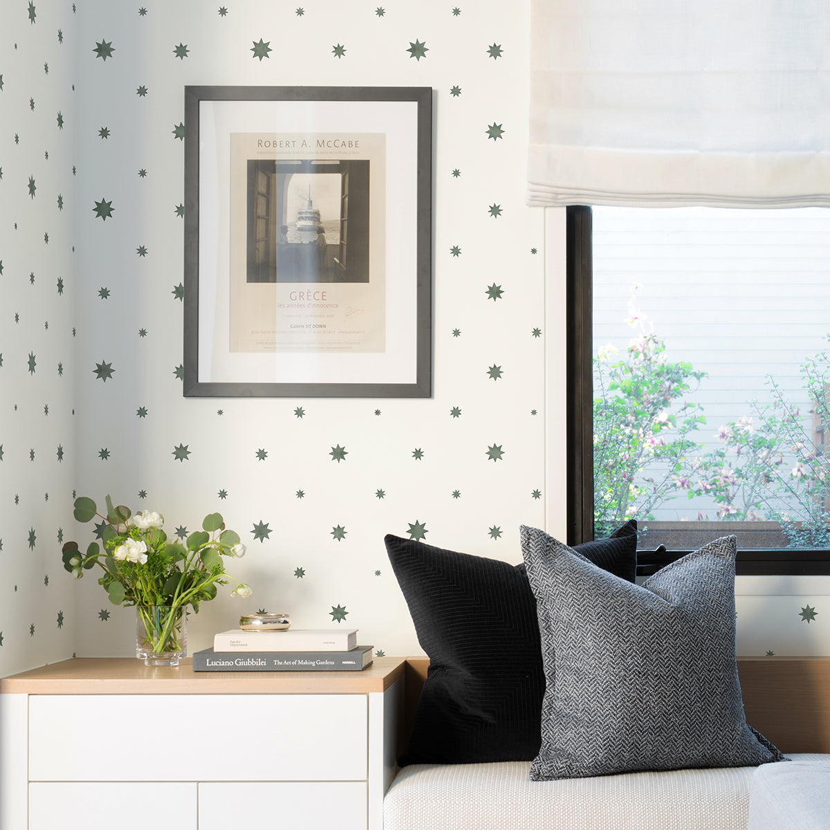 henry-green-starburst-wallpaper-by-erin-gates-york-wallcoverings-ast4352