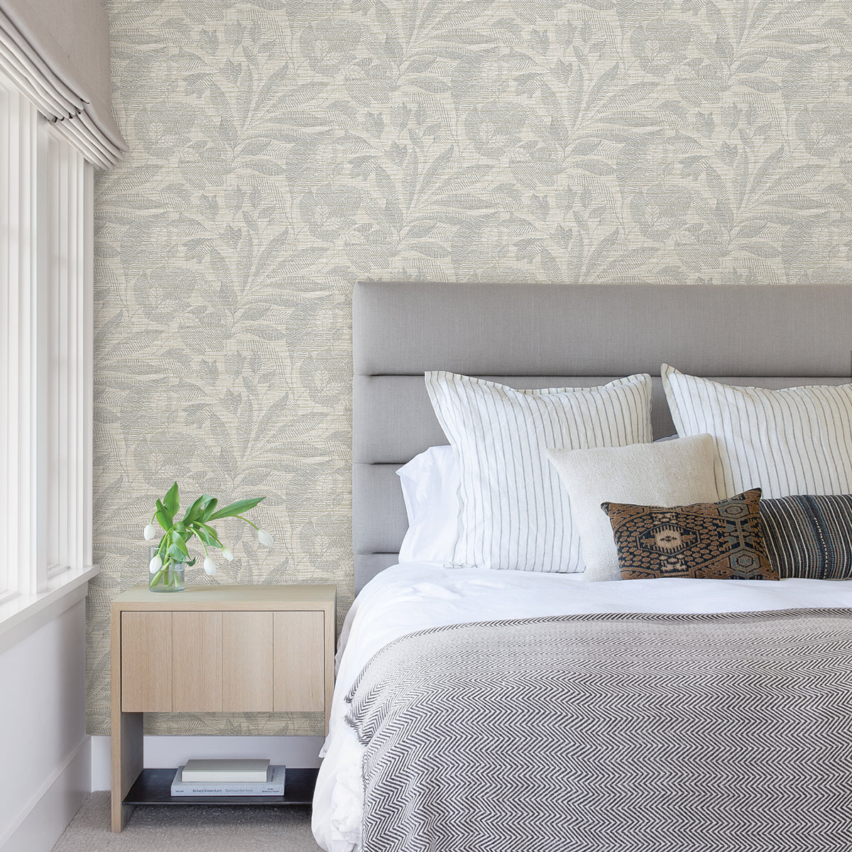 lei-silver-leaf-wallpaper-york-wallcoverings-2972-86152