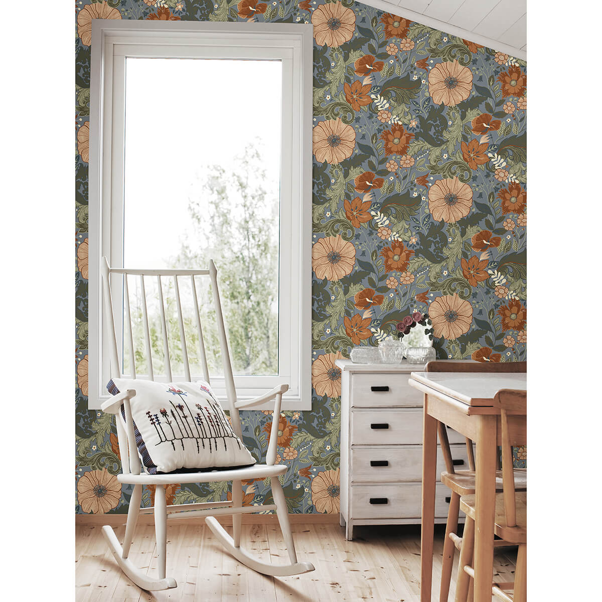 victoria-blue-floral-nouveau-wallpaper-york-wallcoverings-2999-13108 - York Wallcoverings Papel pintado