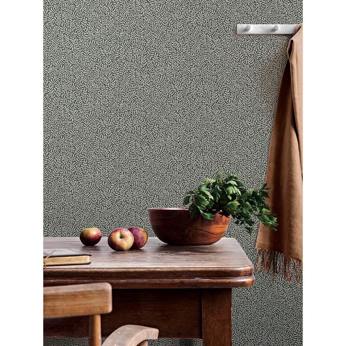 anna-dark-blue-fern-trail-wallpaper-york-wallcoverings-2999-55032 - York Wallcoverings Papel pintado