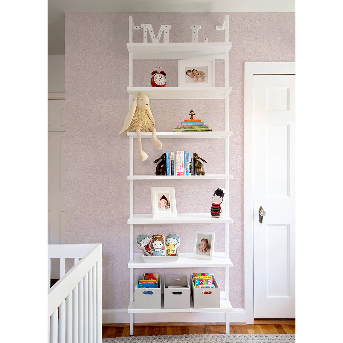 maris-pink-flock-damask-wallpaper-york-wallcoverings-2973-87368 - York Wallcoverings Papel pintado