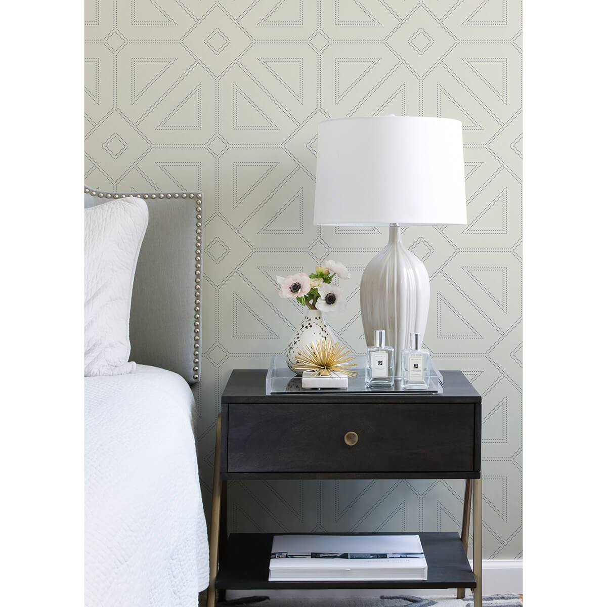 voltaire-grey-beaded-geometric-wallpaper-york-wallcoverings-2973-87371 - York Wallcoverings Papel pintado