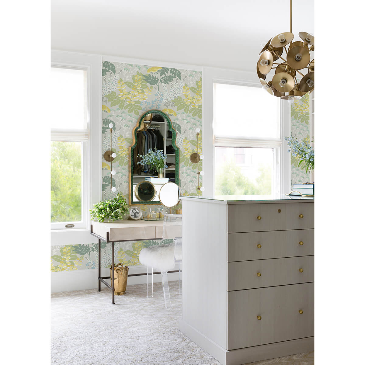 brie-pastel-forest-flowers-wallpaper-york-wallcoverings-2973-90009 - York Wallcoverings Papel pintado
