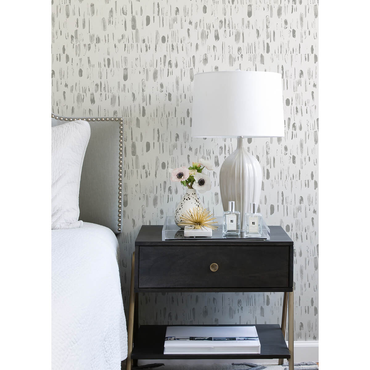 dwell-grey-brushstrokes-wallpaper-york-wallcoverings-2973-90204 - York Wallcoverings Wallpaper