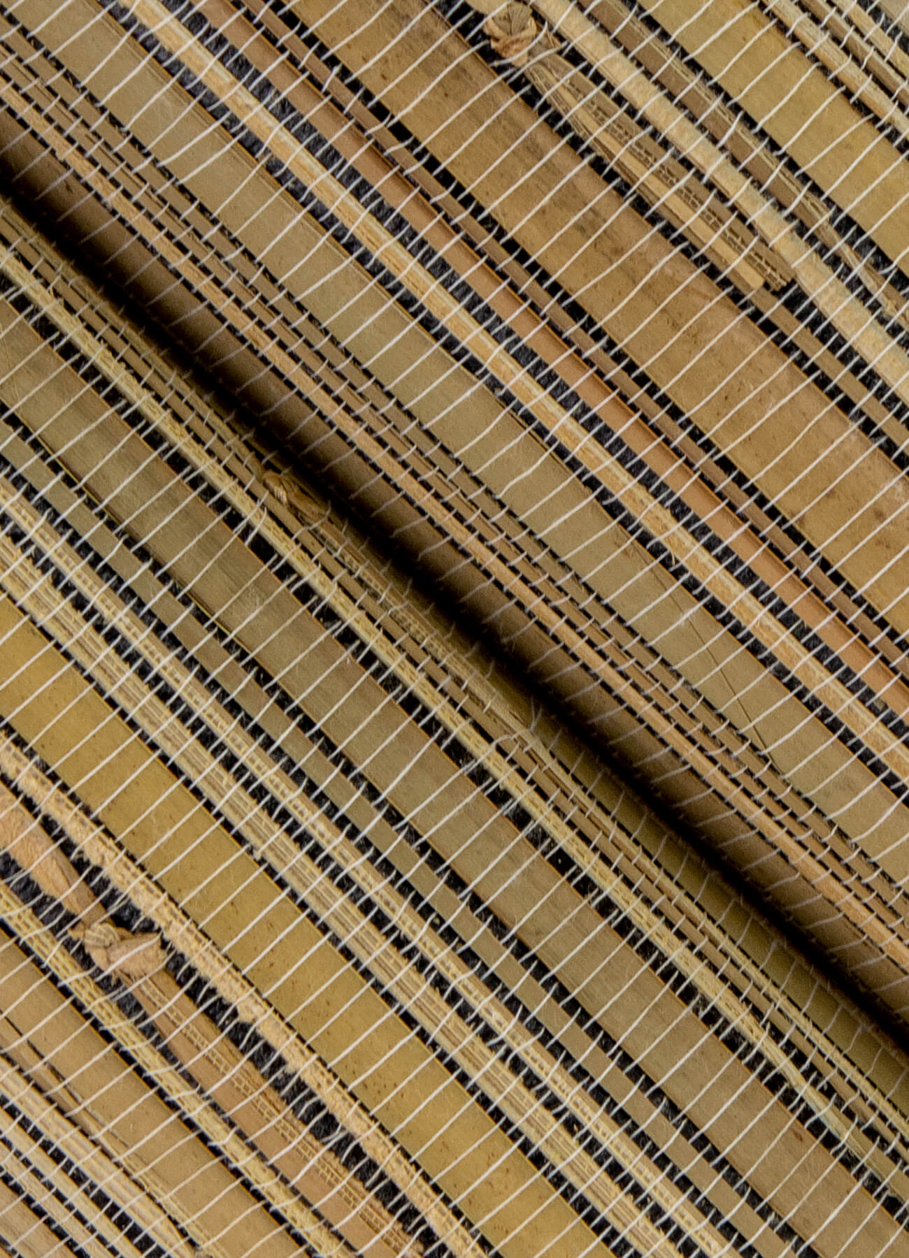 ushi-black-grasscloth-wallpaper-york-wallcoverings-2923-88048 - York Wallcoverings Wallpaper