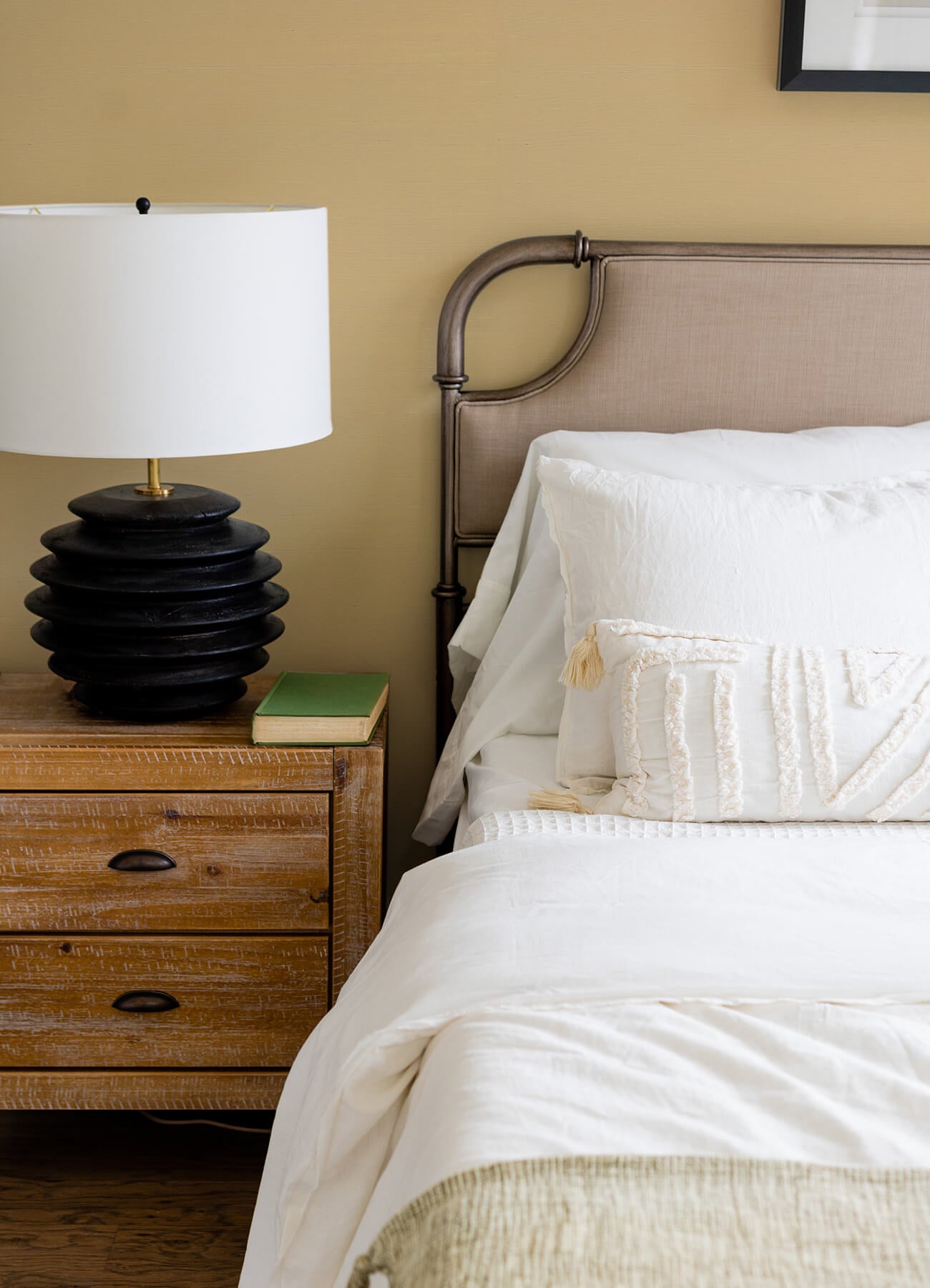 weici-apricot-sisal-grasscloth-wallpaper-york-wallcoverings-2923-88052 - York Wallcoverings Wallpaper