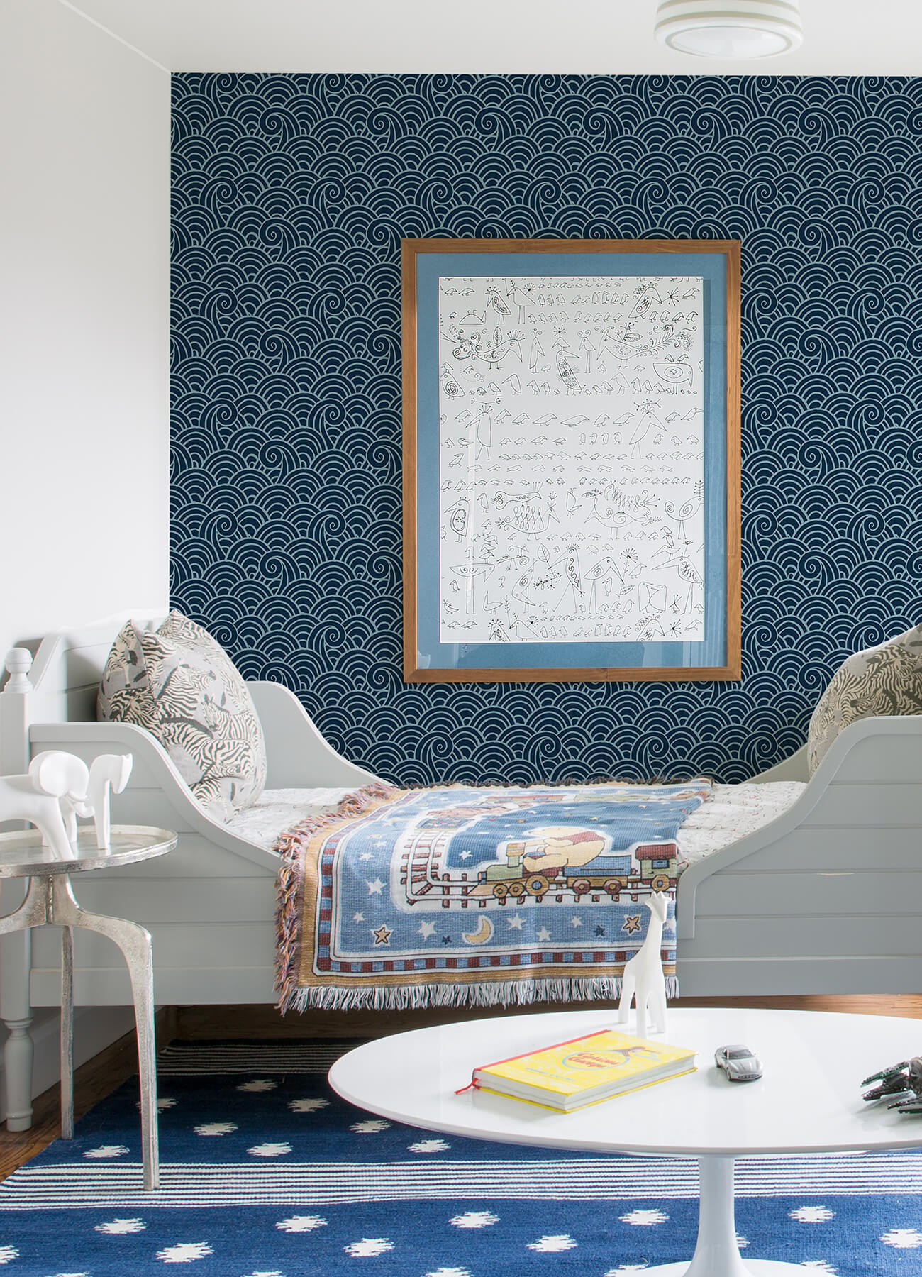 alorah-navy-wave-wallpaper-york-wallcoverings-4081-26305 - York Wallcoverings Papel pintado