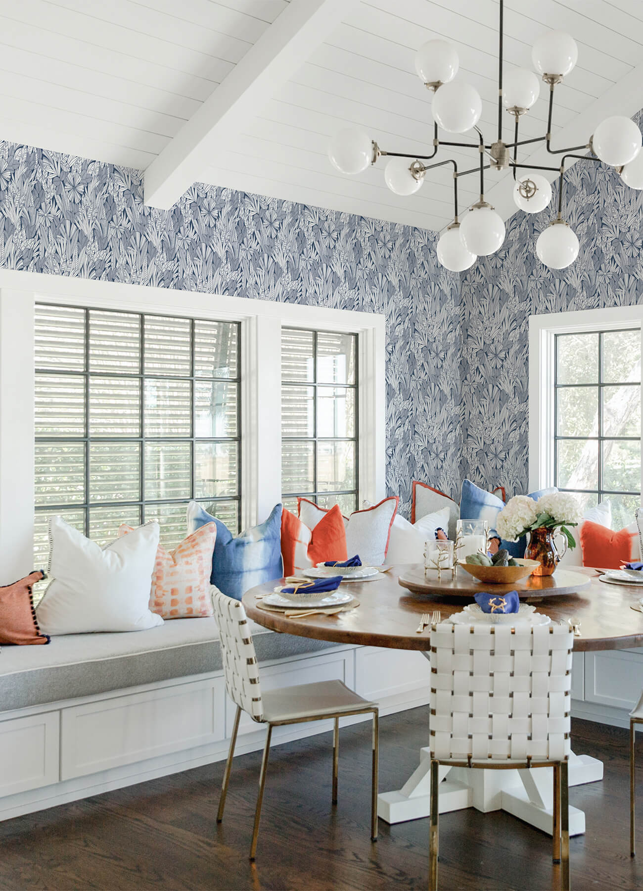 bannon-blue-leaves-wallpaper-york-wallcoverings-4081-26342 - York Wallcoverings Wallpaper