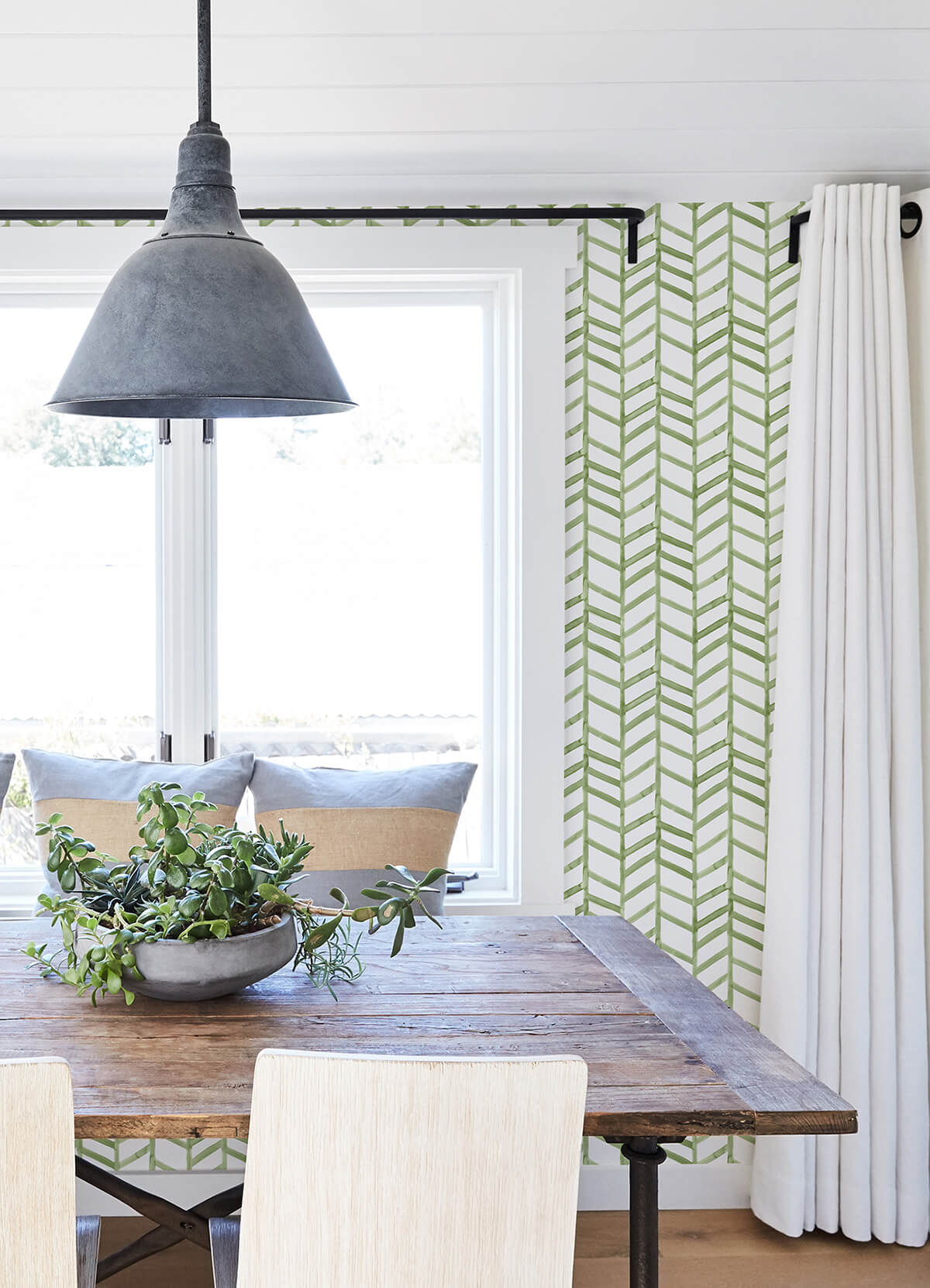 fletching-green-geometric-wallpaper-york-wallcoverings-3124-13921 - York Wallcoverings Wallpaper