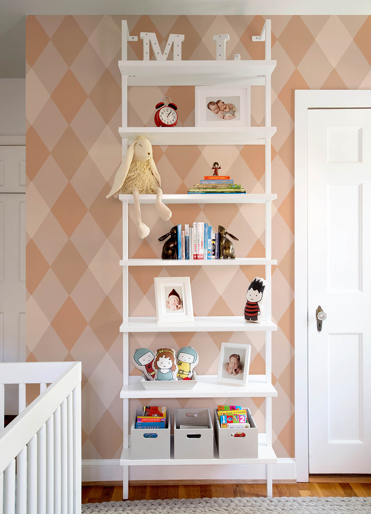 kalas-rose-diamond-wallpaper-york-wallcoverings-4111-63029 - York Wallcoverings Wallpaper