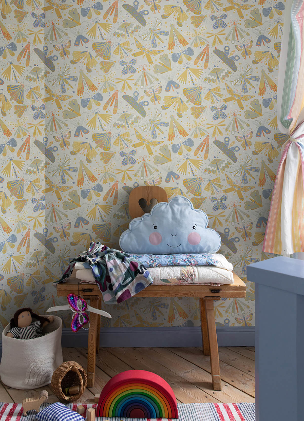 flyga-gold-bonanza-wallpaper-york-wallcoverings-4111-63023 - York Wallcoverings Papel pintado