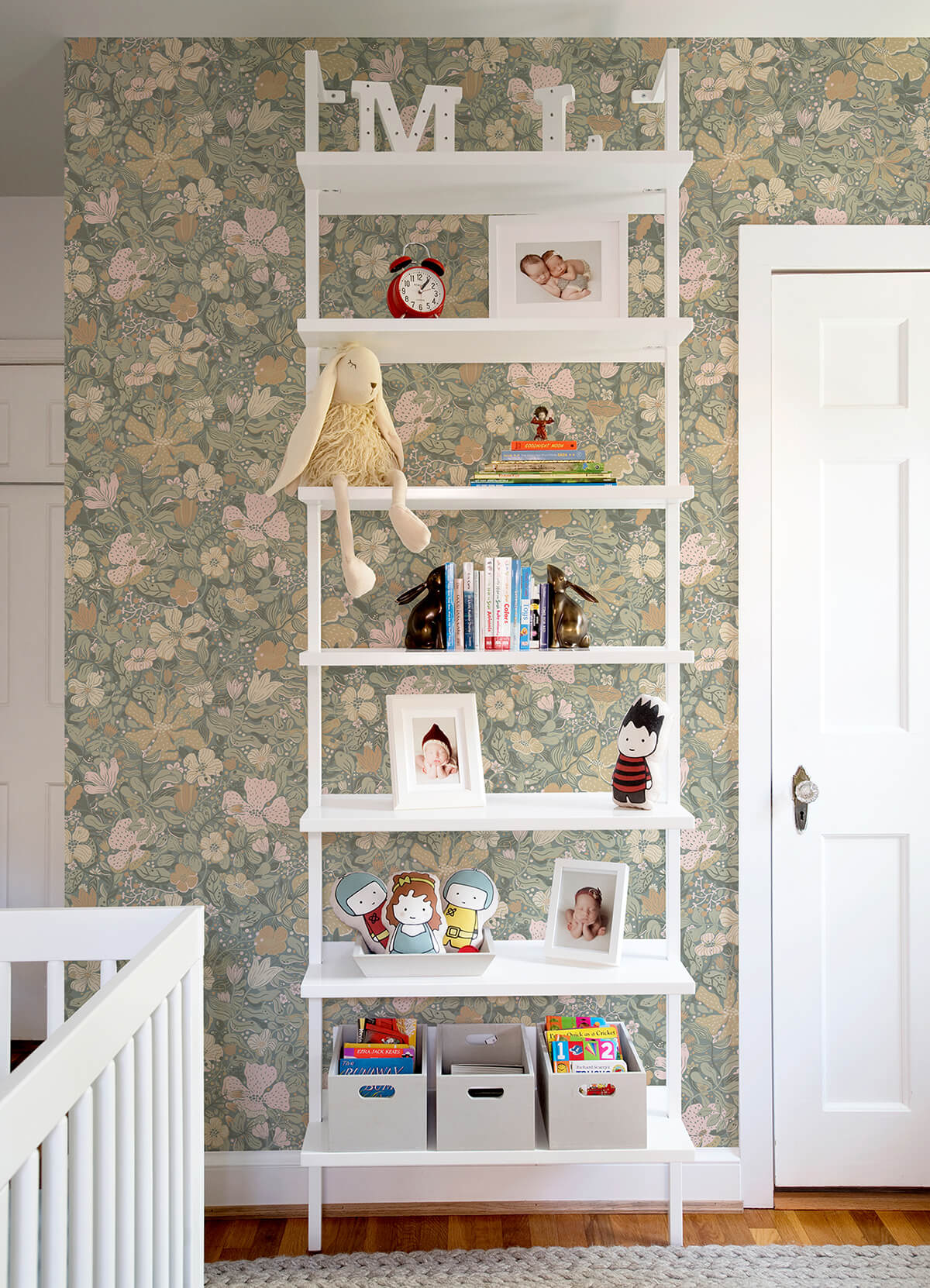 midsommar-grey-floral-medley-wallpaper-york-wallcoverings-4111-63020 - York Wallcoverings Papel pintado