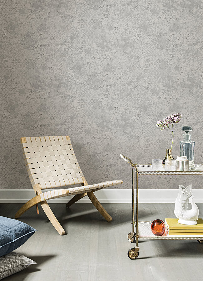 zilarra-light-grey-abstract-snakeskin-wallpaper-york-wallcoverings-4105-86616 - York Wallcoverings Papel pintado