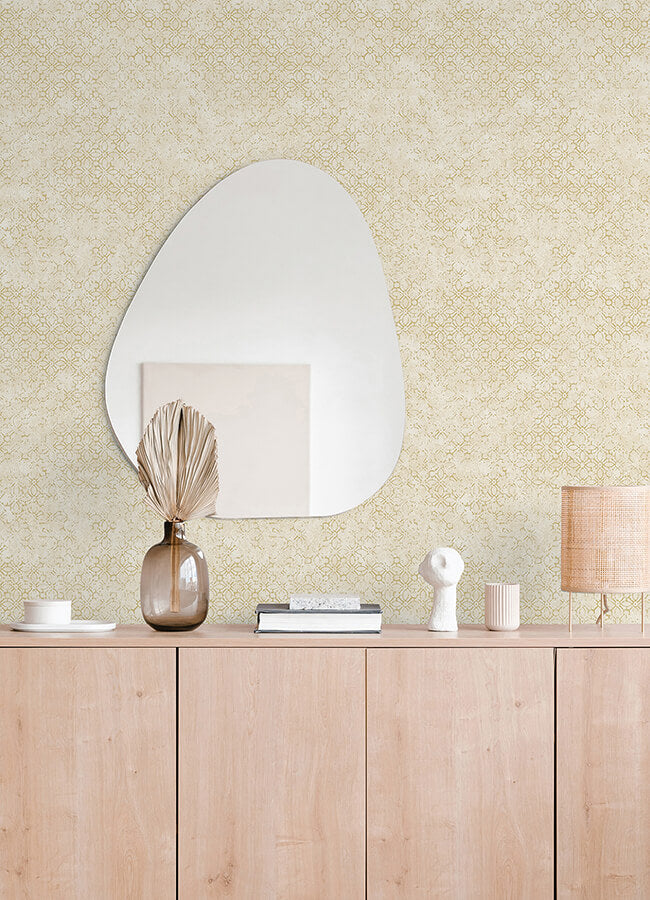 khauta-gold-floral-geometric-wallpaper-york-wallcoverings-4105-86664 - York Wallcoverings Papel pintado