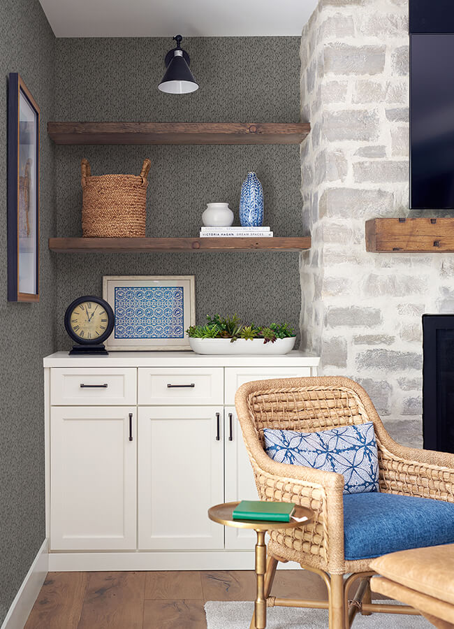 mackintosh-charcoal-textural-wallpaper-york-wallcoverings-4046-26126 - York Wallcoverings Papel pintado