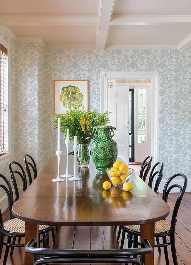 helen-light-blue-floral-trail-wallpaper-york-wallcoverings-4074-26631 - York Wallcoverings Wallpaper
