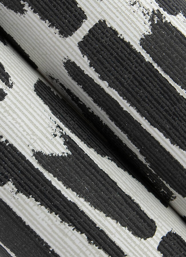 myrtle-black-abstract-stripe-wallpaper-york-wallcoverings-4120-26841 - York Wallcoverings Papel pintado