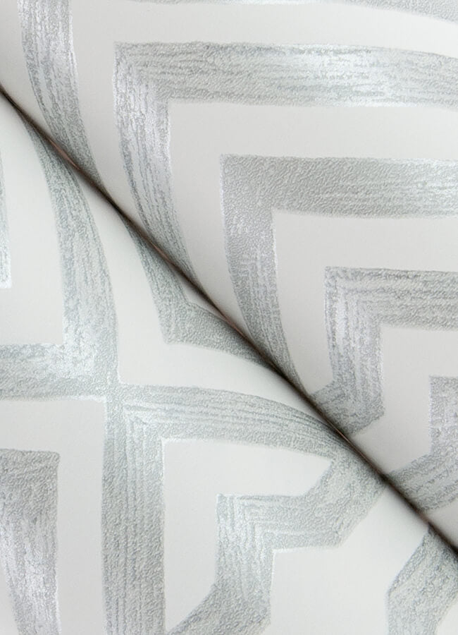 lyon-silver-geometric-key-wallpaper-york-wallcoverings-4120-26849 - York Wallcoverings Papel pintado