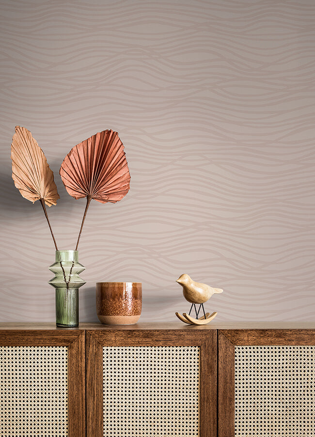 galyn-rose-gold-pearlescent-wave-wallpaper-york-wallcoverings-4121-72208 - York Wallcoverings Papel pintado