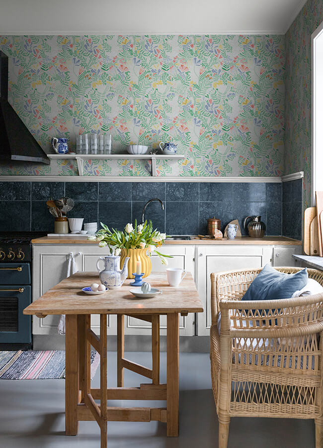brittsommar-light-green-woodland-floral-wallpaper-york-wallcoverings-4143-22007 - York Wallcoverings Wallpaper