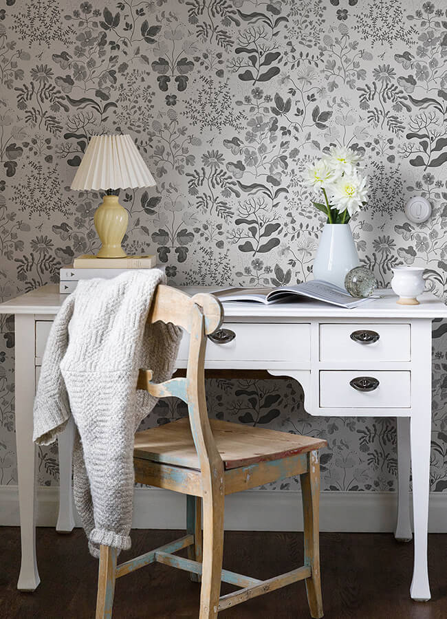 groh-grey-floral-wallpaper-york-wallcoverings-4143-22029 - York Wallcoverings Wallpaper