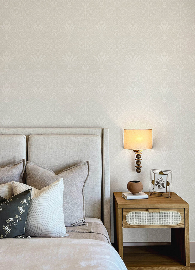 mara-light-grey-tulip-ogee-wallpaper-york-wallcoverings-4143-34007