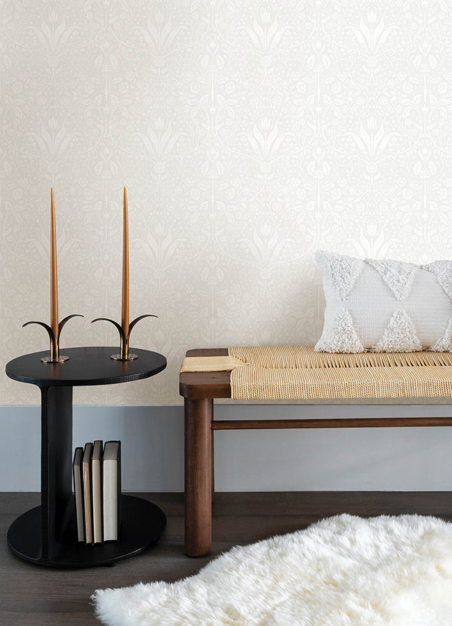 mara-light-grey-tulip-ogee-wallpaper-york-wallcoverings-4143-34007