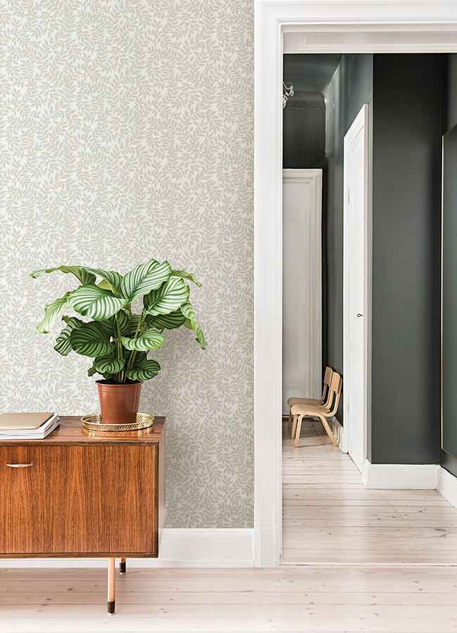 Lindlöv Light Grey Leafy Vines Wallpaper - York Wallcoverings - 4143-34017 - York Wallcoverings Wallpaper