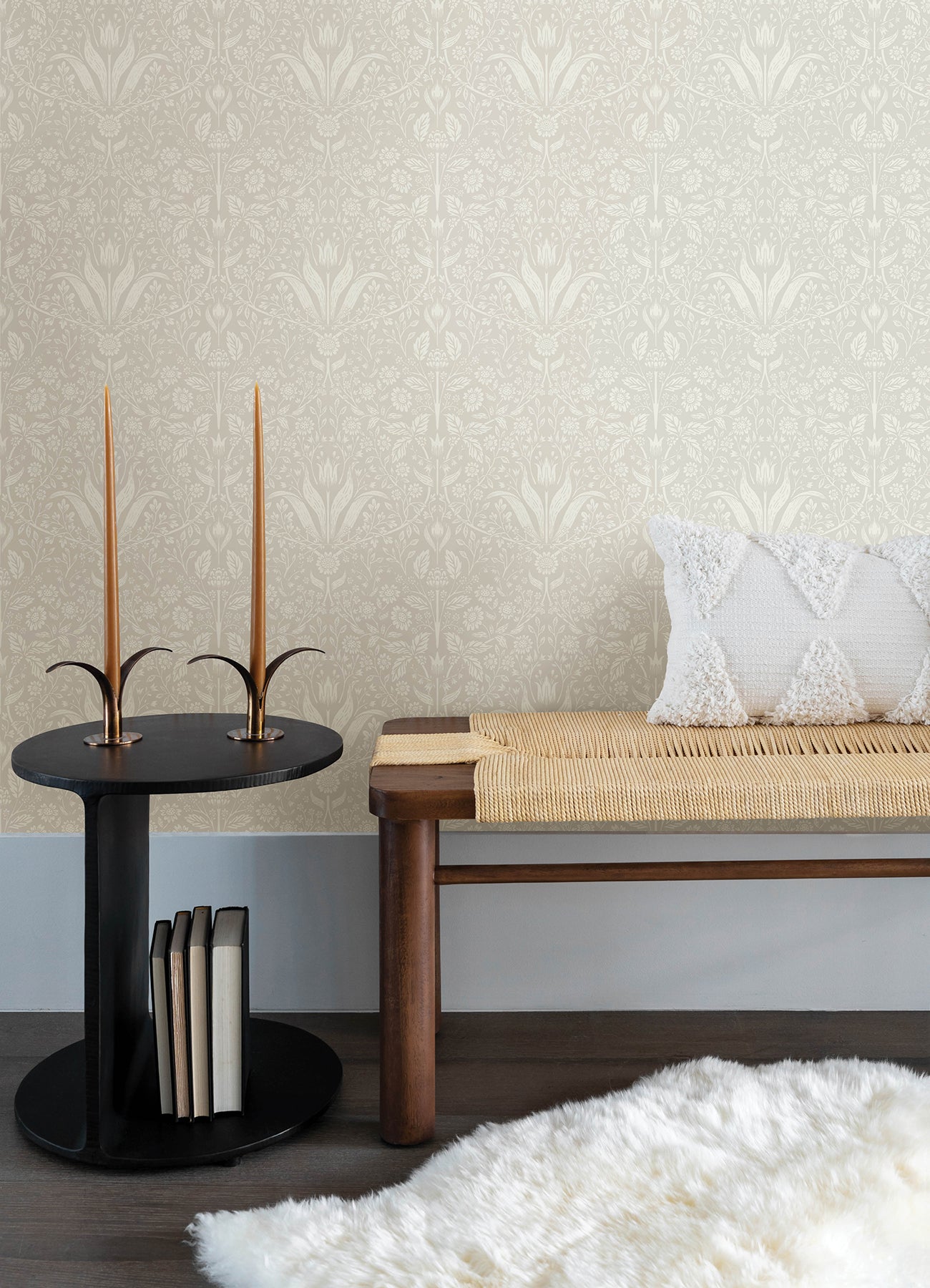 mara-beige-tulip-ogee-wallpaper-york-wallcoverings-4143-34039