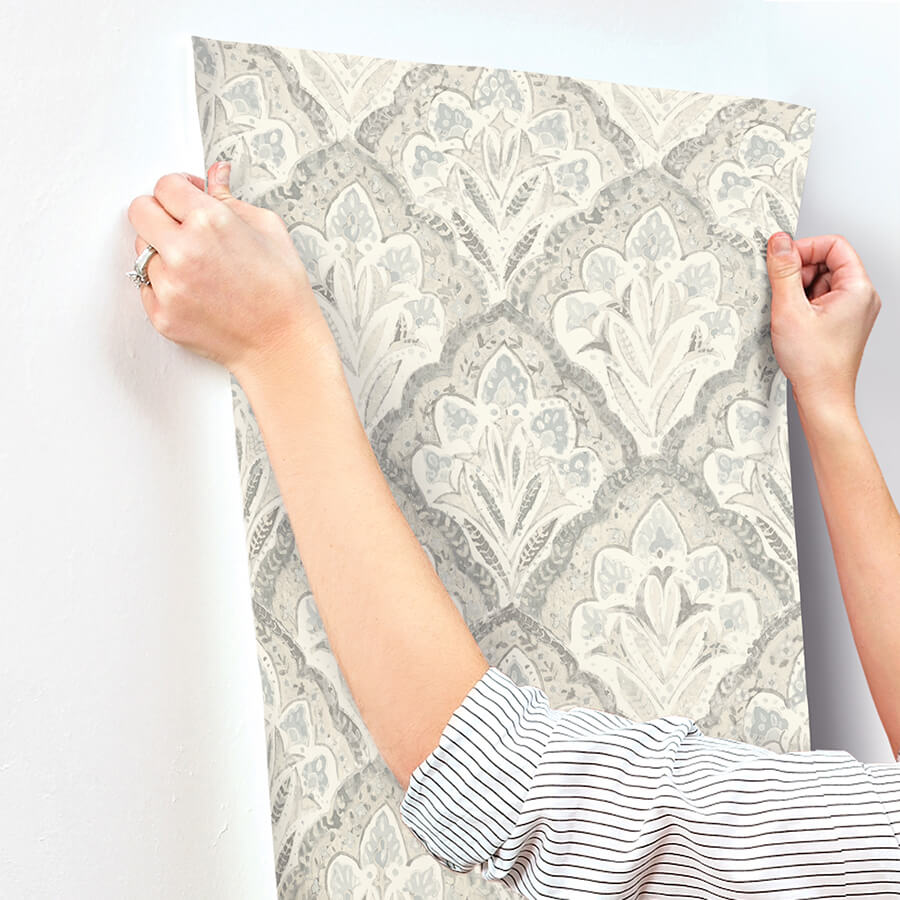 mimir-grey-quilted-damask-wallpaper-york-wallcoverings-3125-72340 - York Wallcoverings Papel pintado