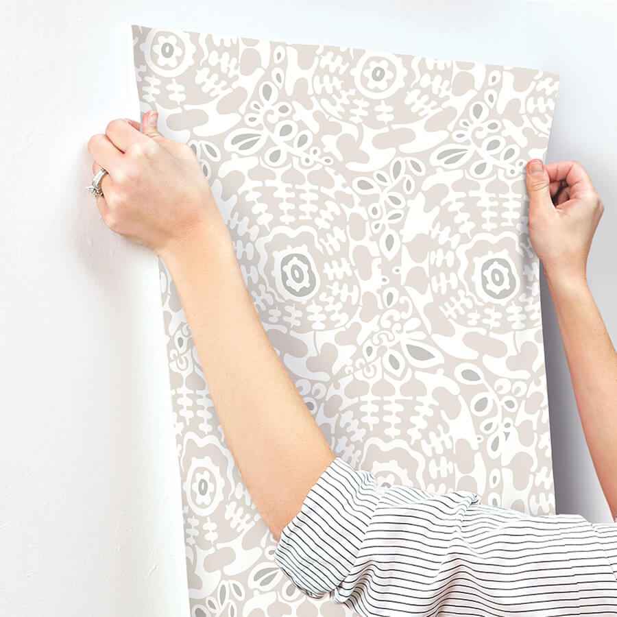 Divine Grey Abstract Medallion Wallpaper - York Wallcoverings - 4122-27038 - York Wallcoverings Wallpaper
