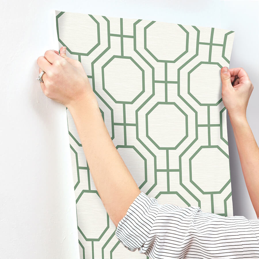 manor-green-geometric-trellis-wallpaper-york-wallcoverings-4122-27047 - York Wallcoverings Wallpaper