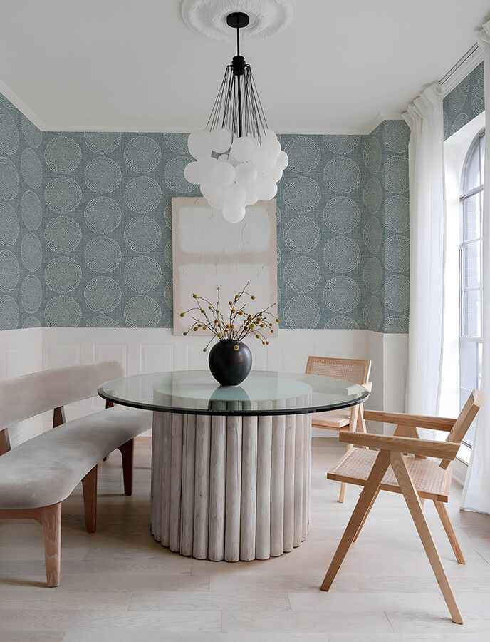 salma-denim-medallion-wallpaper-york-wallcoverings-4141-27123 - York Wallcoverings Wallpaper